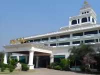 Kresident Hotel Hotels near Textile Museum Naresuan University