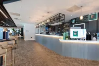 Holiday Inn BLACKPOOL by IHG - bar