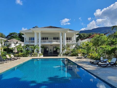 Las Brisas Villa - Chateau Elysium