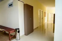 RedDoorz Syariah Near Universitas Islam Riau Hotels in Bukit Raya