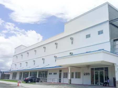 Subic Bay Hostel and Dormitory Отели рядом с достопримечательностью «Университет Филиппины Экстеншен Програм ин Олонгапо»