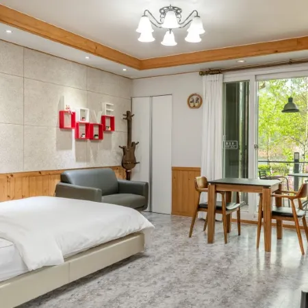 Damyang Birch Pension