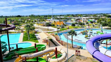Holiday Inn Navojoa Отели в г. Навохоа