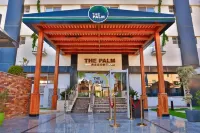 The Palm Hotel Hoteles cerca de Omar Effendi