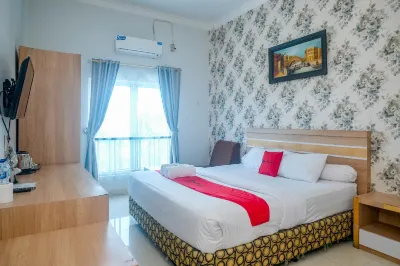 RedDoorz Near Hermes Place Polonia Medan Hotels in D A R A T