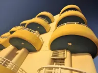 Ambassador Hotel فنادق في سانت بول باي