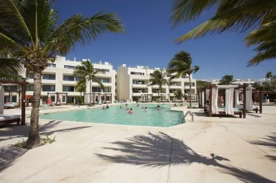 Akumal Bay Beach & Wellness Resort