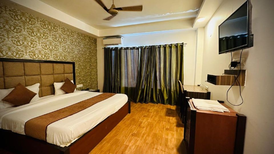 Hotel Park Residency
