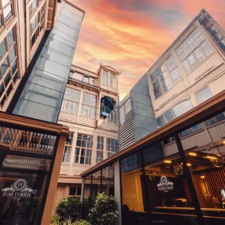 Heritage Hotel and Suites