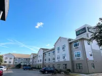 Extended Stay America Suites - Houston - Med Ctr - Greenway Plaza Hotels near Rice Stadium