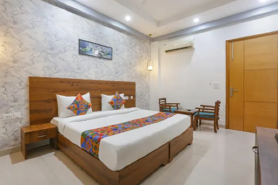 FabHotel New Journey Hospitality - Nr MG Road & Sikanderpur Metro Station