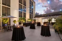 Doubletree by Hilton Fort Myers at Bell Tower Shops - 4-Star