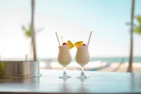 Courtyard Isla Verde Beach Resort - bar