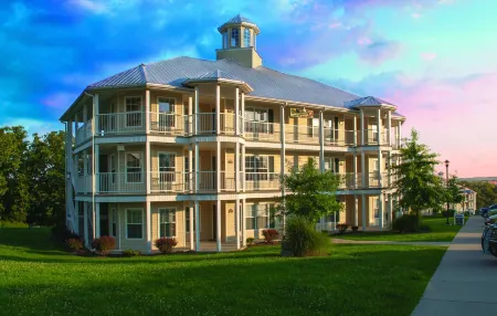 Holiday Inn Club Vacations HOLIDAY HILLS RESORT BRANSON by IHG