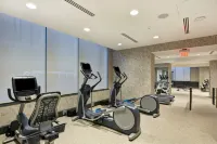 The Cincinnatian Hotel, Curio Collection by Hilton - Gym
