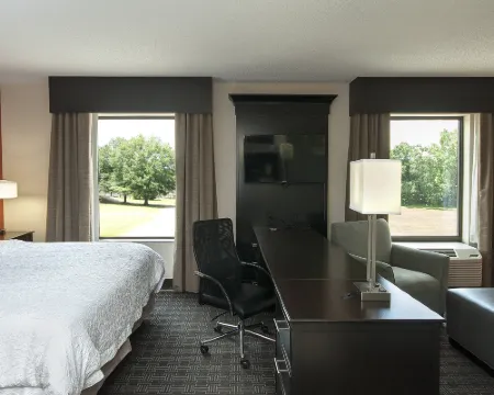 Hampton Inn & Suites Seneca-Clemson Area Hotels in Seneca