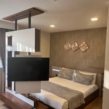 Liv Suit Hotel