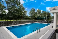 Hampton Inn & Suites Fredericksburg-at Celebrate Virginia Hotels in Fredericksburg