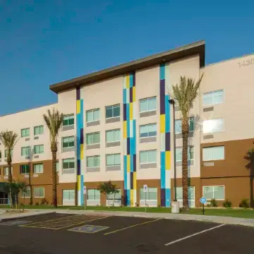 Tru by Hilton Goodyear Phoenix West