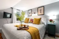 Fire Pit & Grill, Movie Room, Workspace, A/C, Pets