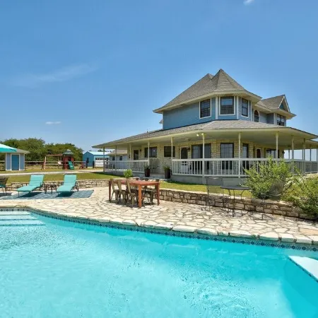 Prosit Ranch - 300 Acre Private Ranch w/360 Degree Views & Wrap-Around Porch