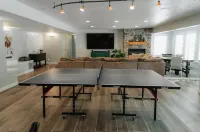 Cozy Full Basement Getaway in Mountain Green
