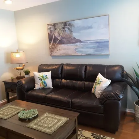 Pearl of the Sea, 1 Bdrm Condo, 2nd Floor, Heated Pool, 2 Min Walk to the Beach