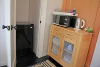 Private, cozy, airy garden studio suite, for 1 or 2 guests