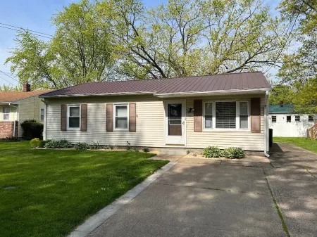 Lake Erie Leisure 5 mins to the beach, 10 mins to Cedar Point Отели в г. Гурон Тауншип