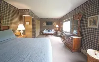 Located in Oneonta & Minutes from Cooperstown -- Perfect for Baseball Season!