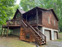 "Charming 3-Bedroom Chalet in Harpers Ferry, WV: Perfect Escape"