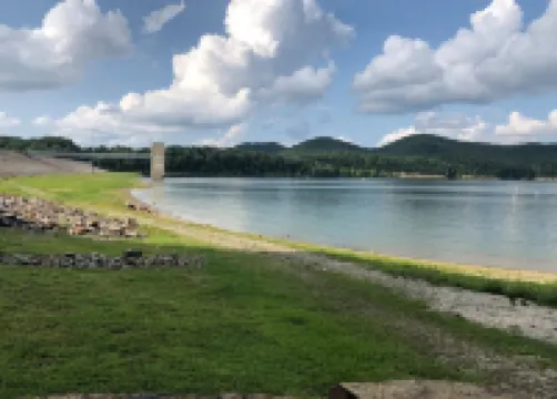 Newly renovated 2 bedroom cabin near Cave Run Lake & Red River Gorge