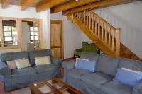 Self catering Corte del Rondiellu 2 for 6 people Hotels in Onis