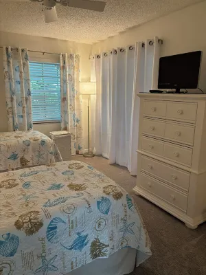 Beautiful Beach Get Away at Sea Woods