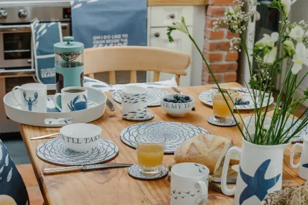 Pretty Converted Stable Block. Village Centre, close to Lost Gardens of Heligan