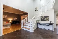 GAILLARDIA COUNTRY CLUB⛳THREE KING BEDS🛏️HEATED POOL🏊HOT TUB♨️POOL TABLE🎱🏀 - Villas