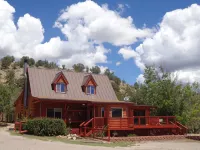 Home between Zion National Park and Bryce Canyon