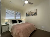 Somerset Dam Retreat - Relax & unwind. Sleeps 10 Hotels in Esk