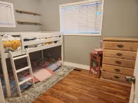 Cute and Clean House. Family Friendly!