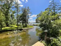 Beautiful Cottage With Water Access and Kayaks!
