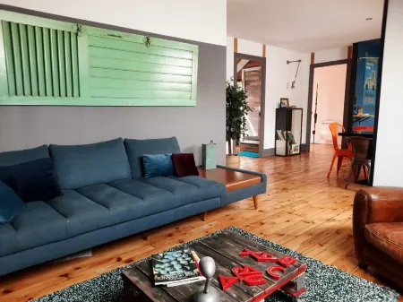 Le CHIC BROC GROUND * 60 m2, a change of scenery guaranteed! 2 Bdrm -3 Pers - Fully equipped * Отели в г. Виши