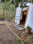 Idealic Island OFF-Grid Glamp + Soak Port Townsend Marine Science Center 주변 호텔