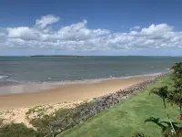 Absolute Beachfront With Exclusive Rooftop