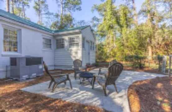 Forest Hills Cottage - 4.2 Miles from Masters