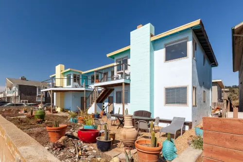 Beachfront Ocean Views 20 mins to San FranciscoNeptune 3)