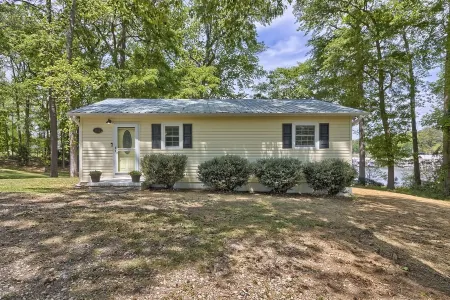 Lake life on Beaver Creek Lake Wateree!