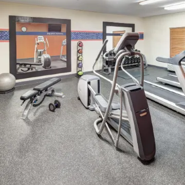 Hampton Inn & Suites Cedar Rapids - North