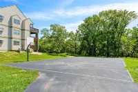 Walk-In Unit W/Lake View and Close to SDC