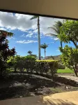 Beautiful condo in quiet area close to restaurants, shopping and golfing.