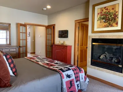 Ski-in Ski-Out, Mountain View, Luxury Townhome, Purgatory Resort